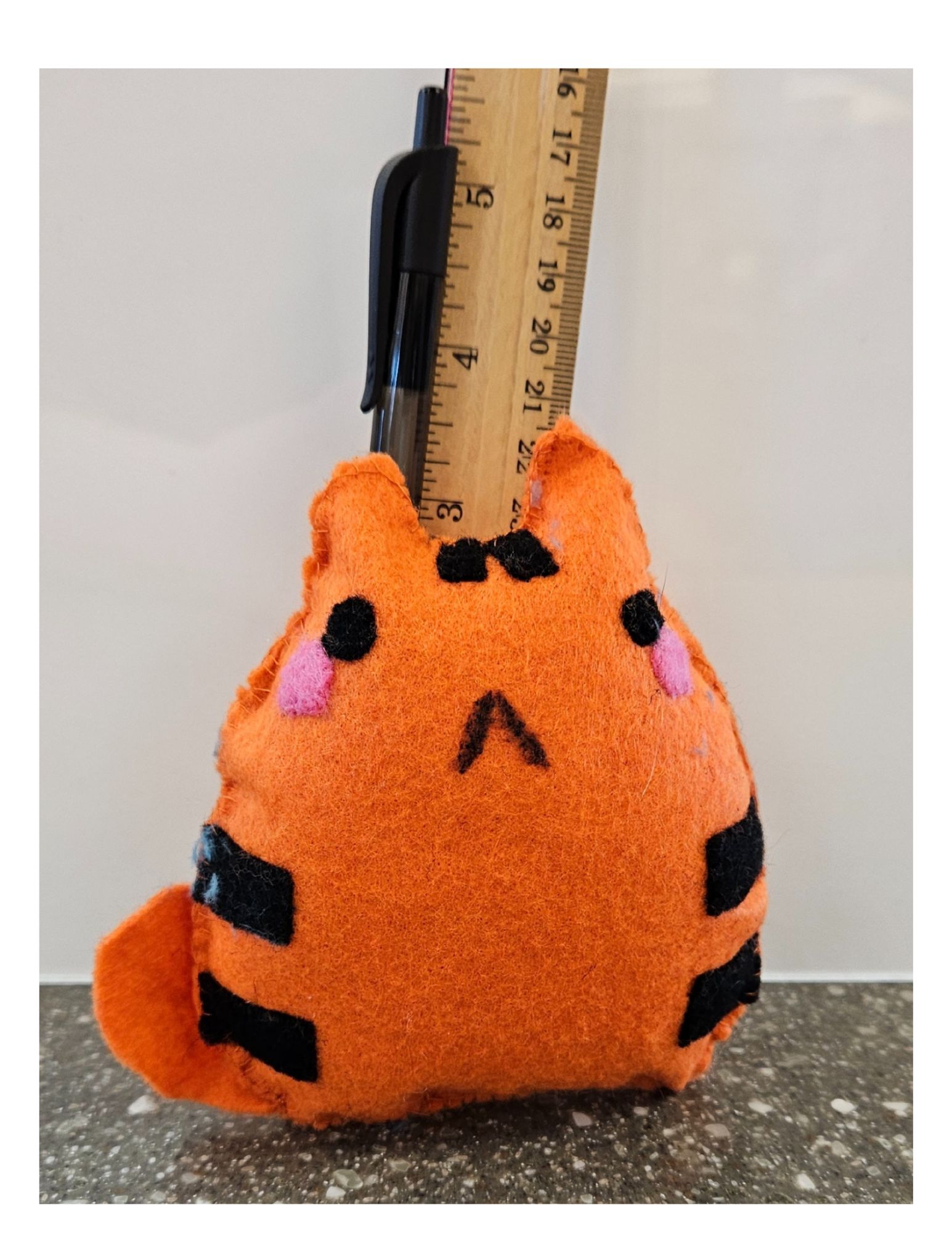 Sample of Felt Cat craft for June Adult/Teen Grab & Go kit.